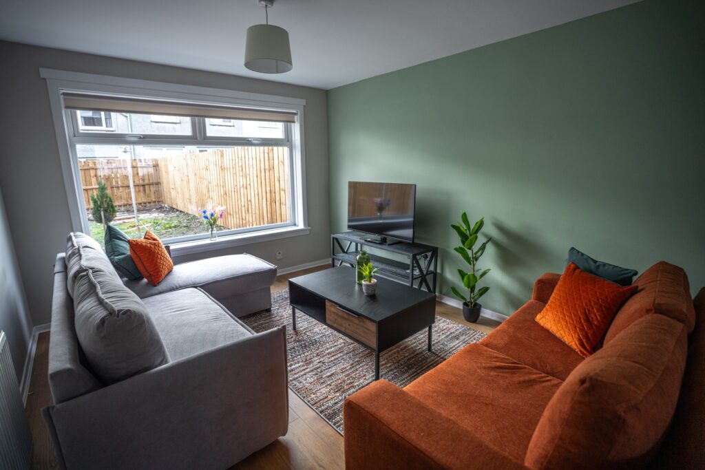 Fully furnished insurance accommodation in Livingston