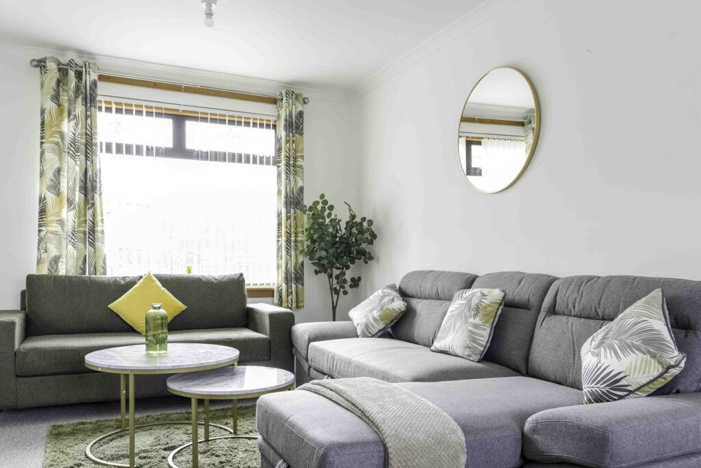 Spacious living room in fully furnished short-term rental properties in Glasgow