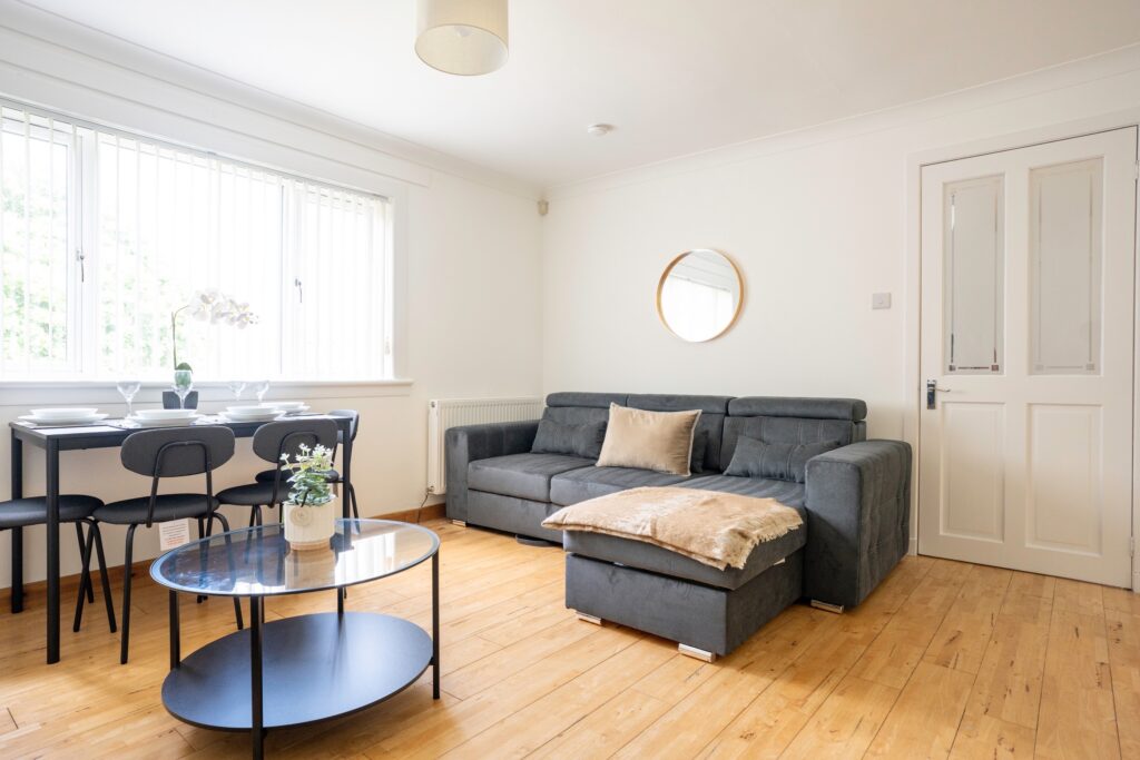 Book your fully furnished Short-Term rental properties in Glasgow instantly via WhatsApp